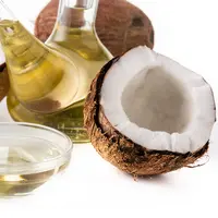 Manfaat minyak kelapa untuk kesehatan bibir.