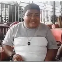 Siapa yang menyangka jika pria yang hanya tamat sekolah kelas 3 SD ini bisa menghitung secepat kilat. Simak videonya!
