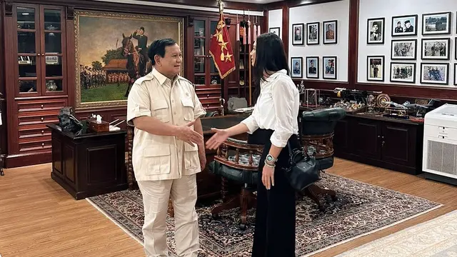 Angela Gilsha jadi staf ahli Menpora (Instagram/angelagilsha)