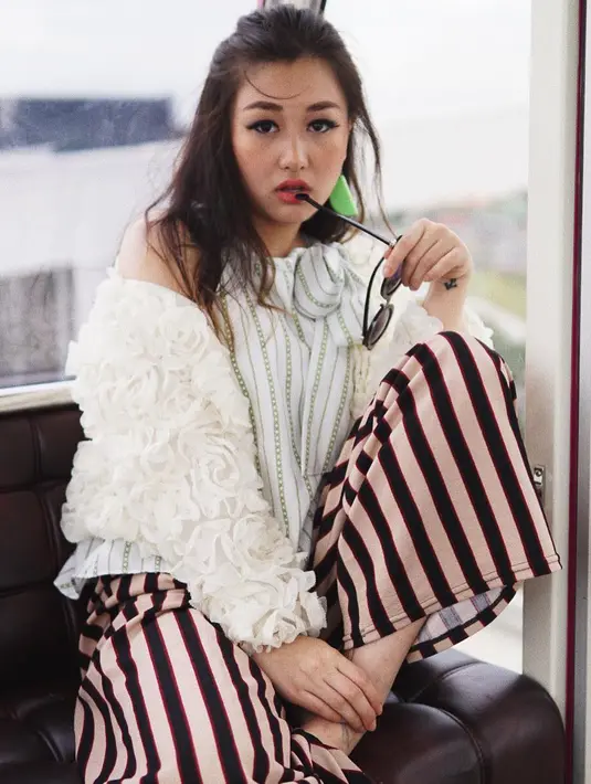 Salah satu pemain sinetron Anak Jalanan, Kathy Indera memang punya penampilan yang dewasa. Di balik penampilannya itu, ternyata ia masih berusia 22 tahun. (Foto: instagram.com/kathyindera)