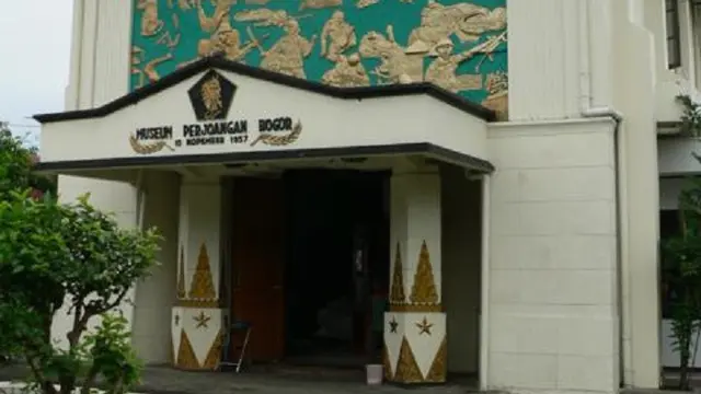 Museum Perjuangan Bogor, Saksi Seragam Tentara Bersimbah Darah