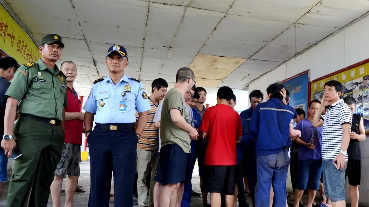 Operasi Imigrasi Temukan Izin 45 TKA Tiongkok Kedaluarsa