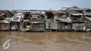 Suasana di pemukiman bukit duri Jakarta, Rabu (7/9). Pemprov DKI Jakarta layangkan SP2 untuk warga Dukit Duri, Tebet terkait normalisasi kali Ciliwung. (Liputan6.com/Yoppy Renato)