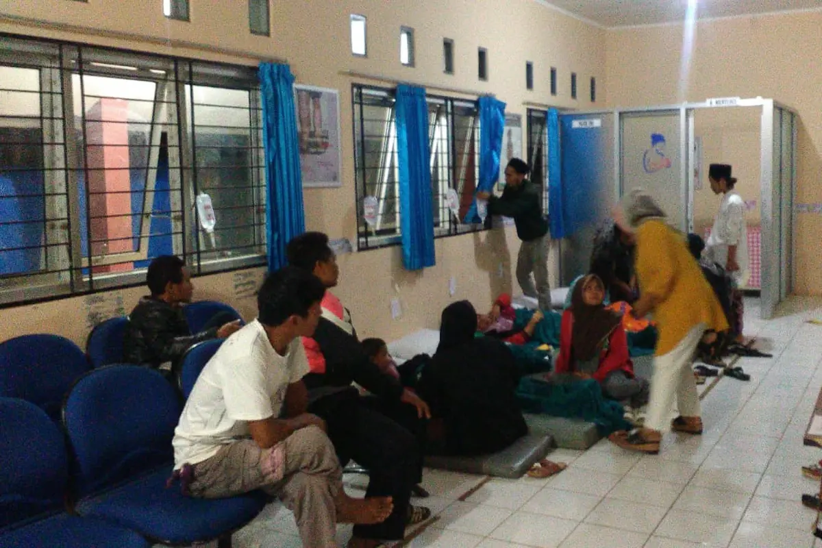 Puluhan santriwati diduga alami keracunan massal di Bogor (Liputan6.com/Achmad Sudarno)