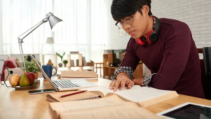 6 Etos Kerja Orang Jepang yang Bisa Kamu Tiru! (photo by freepik.com)