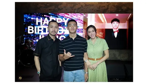 6 Potret Kedekatan Angel Karamoy dan Gusti Ega, Sinyal Go Public Makin Kuat