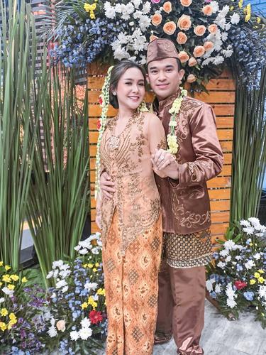Cita Citata Unggah Foto Nikah Tapi Bukan Dengan Pria Belanda News Entertainment Fimela Com