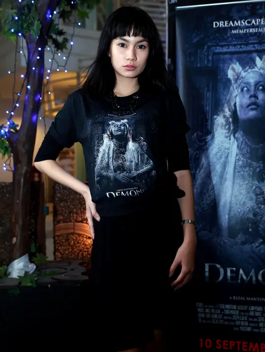 'Demi tuntutan peran, sebelumnya kan rambut saya panjang, saya rela memotong rambut saya yang panjang, karena memang mau berakting secara total di film ini,' ujar Rere. (Wimbarsana Kewas/Bintang.com) 