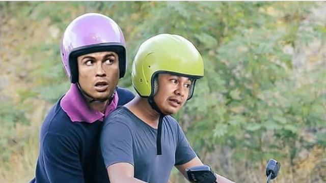 6 Editan Foto Raditya Dika Ini Bikin Senyum Sendiri