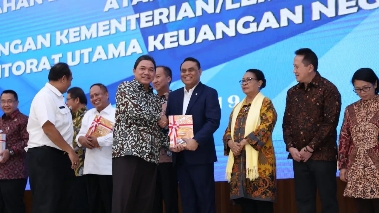 Menteri PANRB Menerima Laporan Hasil Pemeriksaan (LHP) dari BPK RI