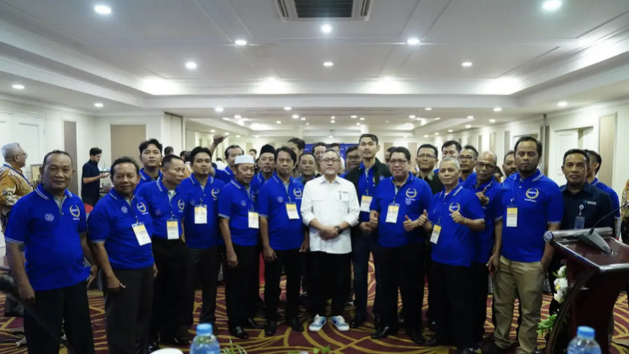 Menteri Perdagangan Zulkifli Hasan pada pembukaan Rapat Anggota Tahunan (RAT)  Gabungan Koperasi Produsen Tempe Tahu Indonesia (Gacoputindo), Rabu (14/6/2023). (Dok Kemendag)