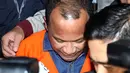 Rusli Sibua usai menjalani pemeriksaan di Gedung KPK, Jakarta, Rabu (8/7/2015). Rusli dijemput paksa oleh penyidik dari Hotel Grand Melia, Jakarta akibat selalu mangkir. (Liputan6.com/Helmi Afandi)
