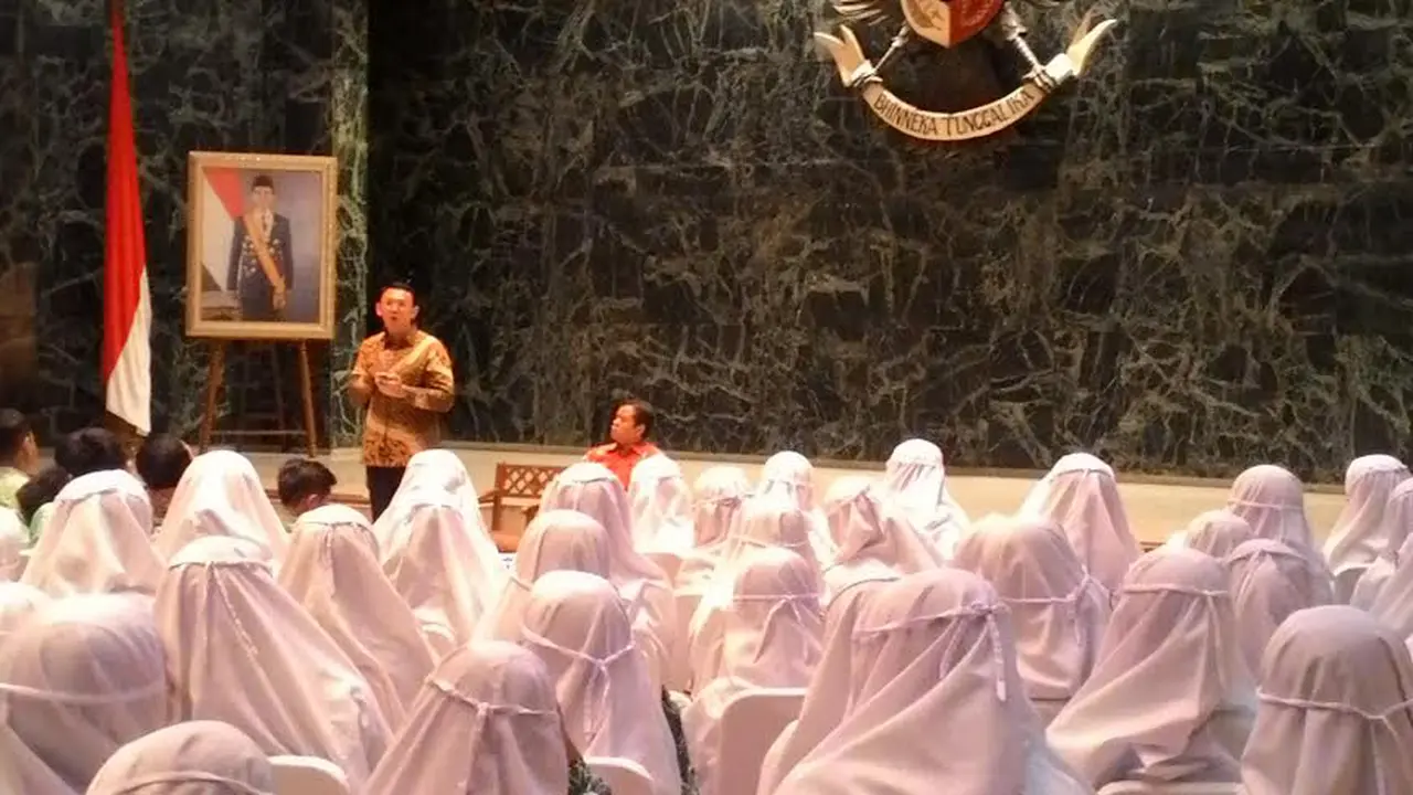 Ahok ketemu siswa SMP Al Azhar