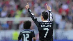 Megabintang Real Madrid, Cristiano Ronaldo tampil gemilang di laga kontra Sevilla, Minggu (3/5/2015) dini hari WIB. CR7 sukses mencetak hat-trick sekaligus membawa Madrid menang 3-2.