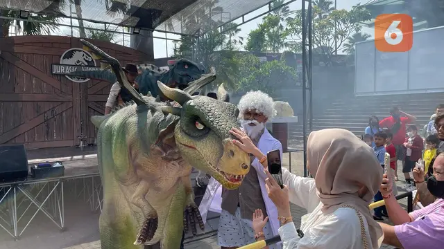 Wahana Dino Land