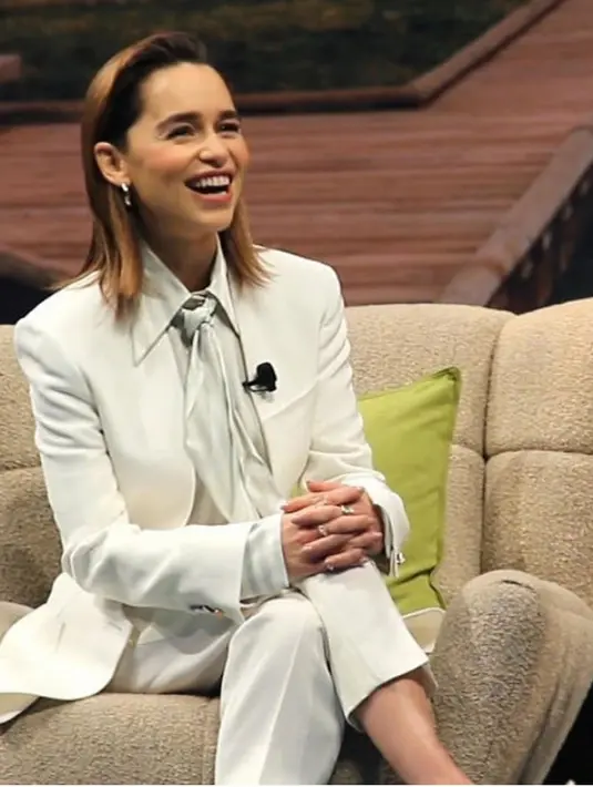 (Instagram/emilia_clarke)