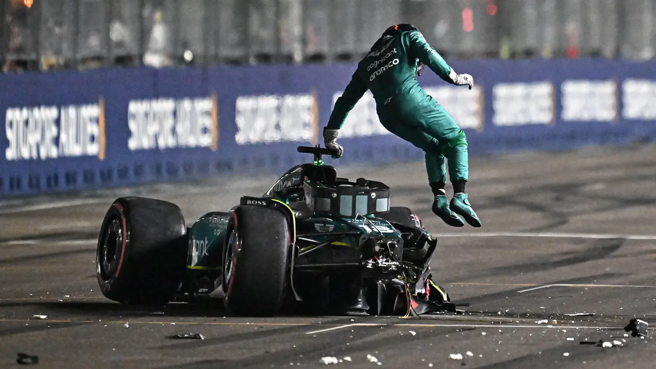 Foto: Momen-Momen Kecelakaan yang Dialami Pembalap F1 dan MotoGP Selama Musim 2023