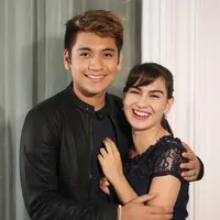 Penampilan berbeda dalam sinetron terbaru produksi Sinemart. Sinatron yang akan ditayangkan di SCTV Giorgino Abraham dan Irish Bella rela merubah penampilannya selama ini. (Bambang E. Ros/Bintang.com)