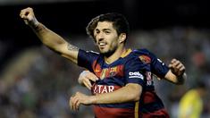 Barcelona menaklukkan Real Betis 2-0 dalam laga La Liga Spanyol di Stadion Benito Villamarin, Sevilla, Minggu (1/5/2016) dini hari WIB. Dua gol Barcelona dicetak oleh Ivan Rakitic dan Luis Suarez. (AFP/Cristina Quicler)