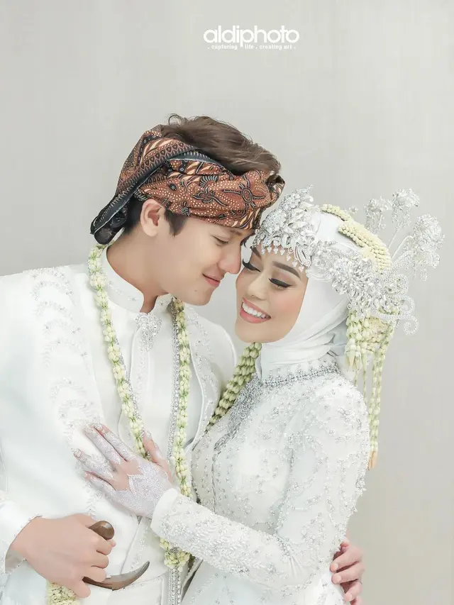 Rizky Billar dan Lesti Kejora.