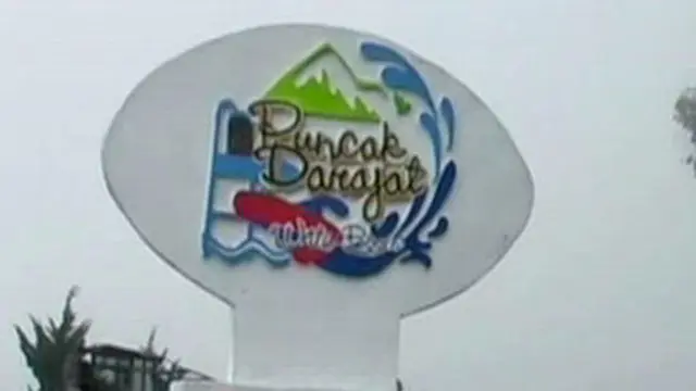 Asyiknya Berbasah Ria di Wisata Air Panas Puncak Darajat