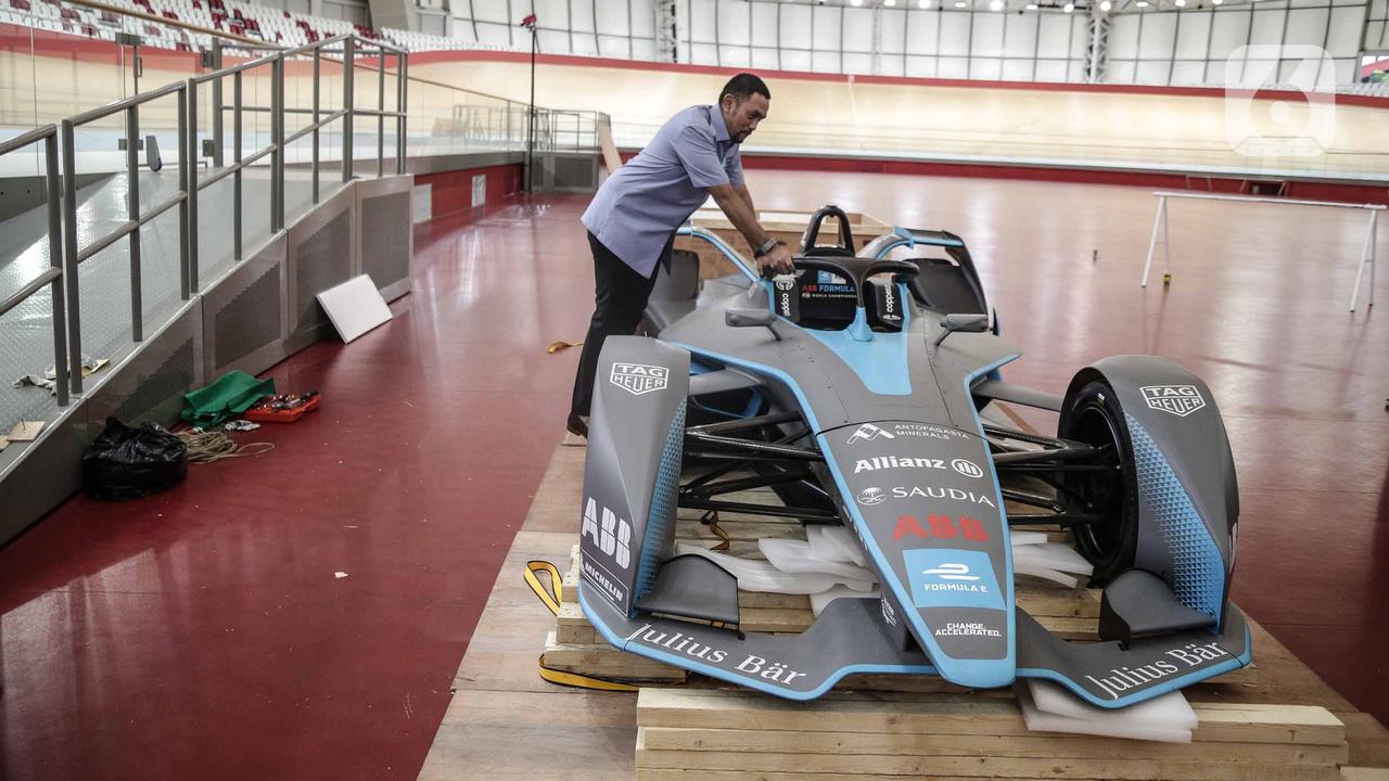 Begini Wujud Replika Mobil Formula E