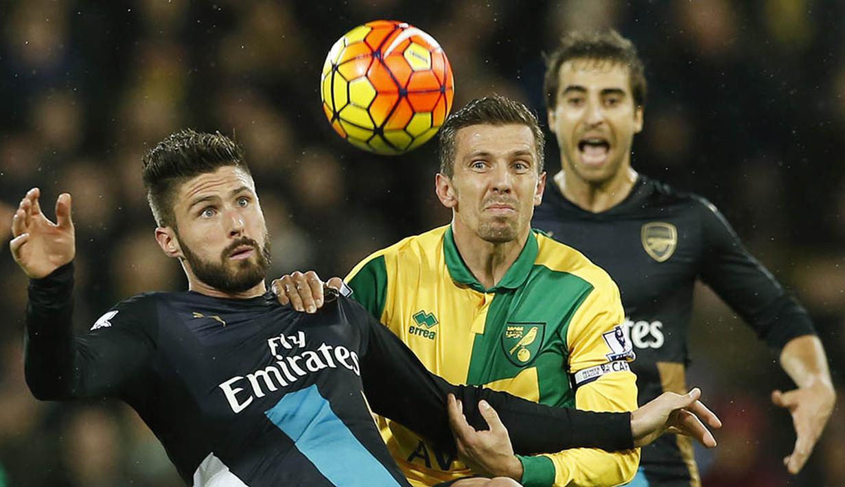 Arsenal hanya mampu mempu bermain imbang 1-1 saat bertandang ke markas Norwich, The Gunners kini memduduki posisi empat. (Reuters/John Sibley)