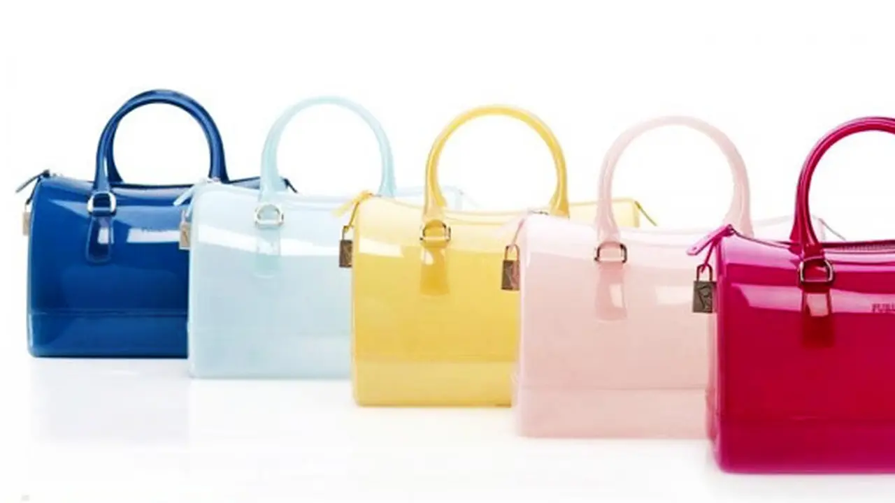 (c) furlashandbag