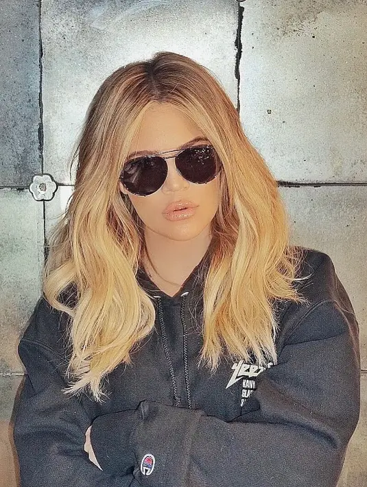 Meski demikian, Khloe pun masih memikirkan dan akan memberikan nama tengah untuk anaknya tersebut. (instagram/khloekardashian)