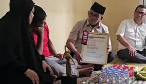 Datangi Rumah Arie Basuki, Gubernur Banten Bawa Kabar Pencarian 5 Jurnalis