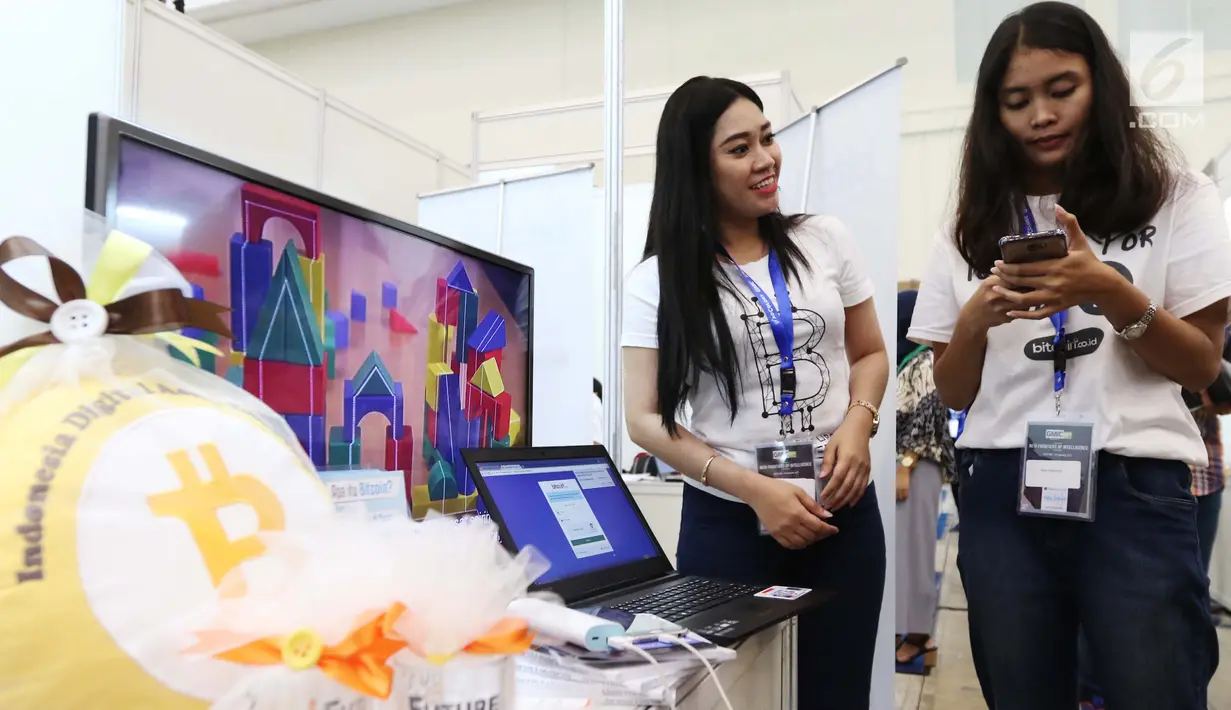 Salah satu stan produk startup pada pelaksanaan Global Mobile Internet Conference (GMIC) Indonesia di ICE BSD, Tangerang Selatan, Selasa (26/9). GMIC Indonesia 2017 ini bertemakan “New Frontiers of Intelligence”. (Liputan6.com/Angga Yuniar)