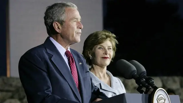 George W. Bush and Laura Bush (Sumber: Wikimedia Commons)