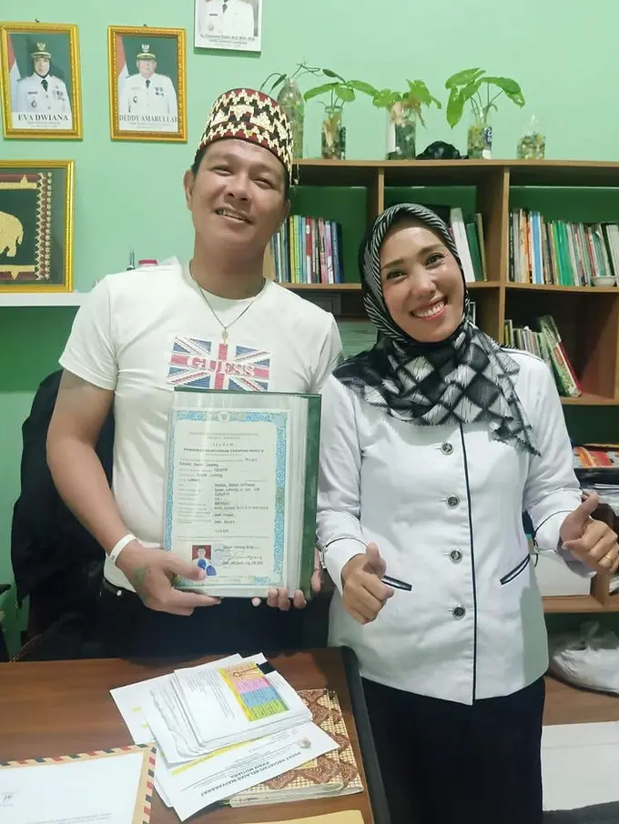 6 Momen Andika Mahesa Kangen Band Dapat Ijazah Paket C Setara SMA