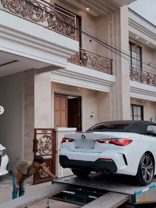 Tak Ingin Pakai Mobil Bekas Selingkuh, Ini 5 Potret Hanum Mega Pamer BMW Baru