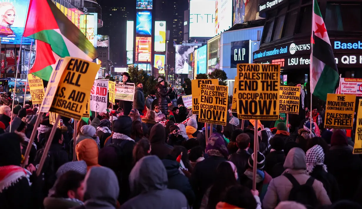 Kesepakatan gencatan senjata dan pembebasan sandera tercapai menyusul negosiasi berbulan-bulan yang rumit dan berulang yang dilakukan oleh mediator Mesir dan Qatar, dengan dukungan dari Amerika Serikat. (CHARLY TRIBALLEAU/AFP)