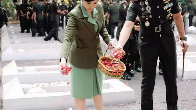 Kenang AHY saat Jadi TNI, Ini 6 Potret Annisa Pohan Pakai Baju Persit