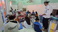Rumah Terbakar, Lansia Ini Tetap Cuci Darah Saat Mengungsi