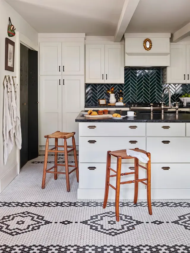 11 Inspirasi Lantai Dapur Aesthetic yang Tahan Lama dan Menawan