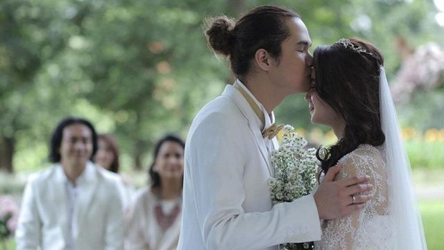 Main Film Bareng, Ini 8 Potret Mesra Dul Jaelani dan Tissa Biani saat di Balik Layar