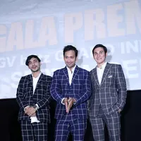 Indro tak kuasa menahan haru ketika memberikan sadikit sambutan. Banyak terimakasih diucapkan berkaitan dengan banyaknya apresiasi masyarakat pada film yang akan ditayangkan di bioskop pada 8 September mendatang. (Nurwahyunan/Bintang.com)
