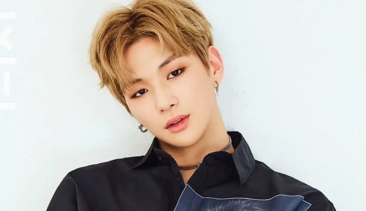 "Kami tahu kami bisa lebih baik lagi. Kami adalah bad boy yang mencuri hari para penggemar. Kami bertekad untuk mewujudkan mimpi. Aku selalu ada untuk Wannable," katanya. (Foto: Soompi.com)