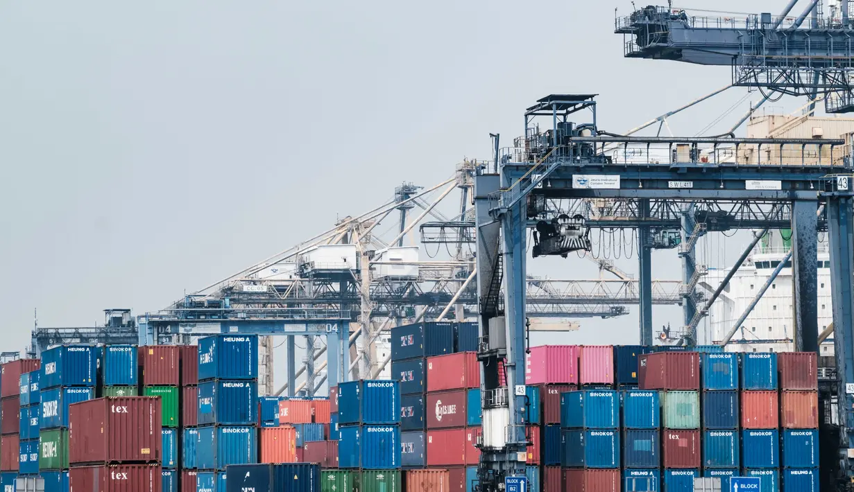 Menteri Perdagangan (Mendag), Budi Santoso mengungkapkan, pemerintah Indonesia masih akan terus melakukan negosiasi terkait dengan tarif resiprokal ke Amerika Serikat (AS). (Yasuyoshi CHIBA/AFP)