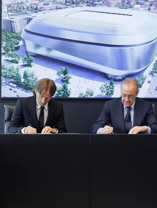 Pada Rabu (17/7/2024), Luka Modric resmi mengakhiri segala spekulasi.  Dia resmi tinggal di Real Madrid.  (FOTO: instagram.com/realmadrid/)