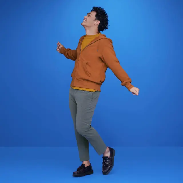 7 Tips Padu Padan Sweater ala Musisi Indonesia Yang Bikin Harimu Lebih Berwarna