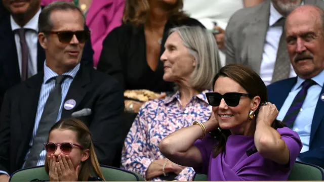 Gaya Chic Putri Charlotte bak Sosialita Cilik, Dampingi Kate Middleton Hadiri Final Wimbledon 2024