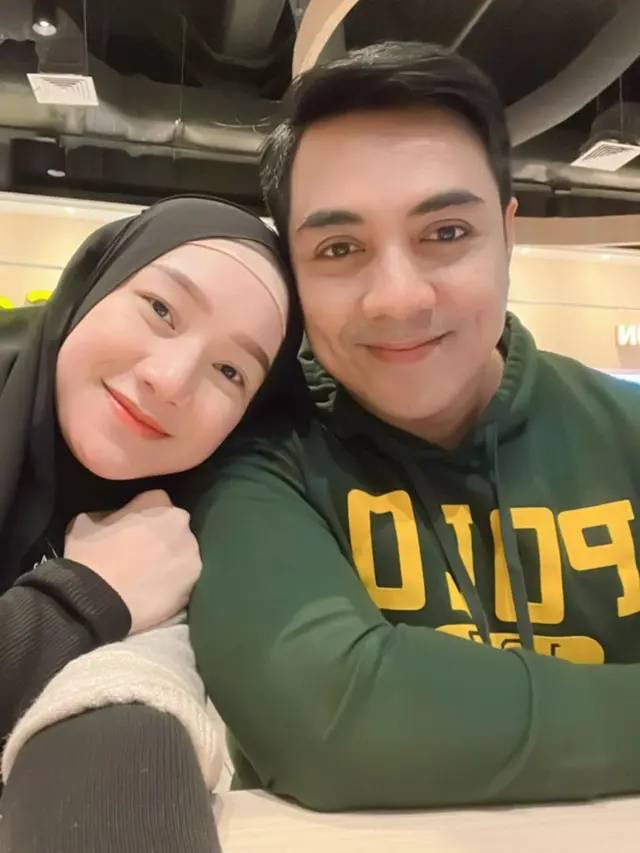 6 Selebriti Tanah Air yang Menikah dengan Pemuka Agama, Terbaru Reza Bukan