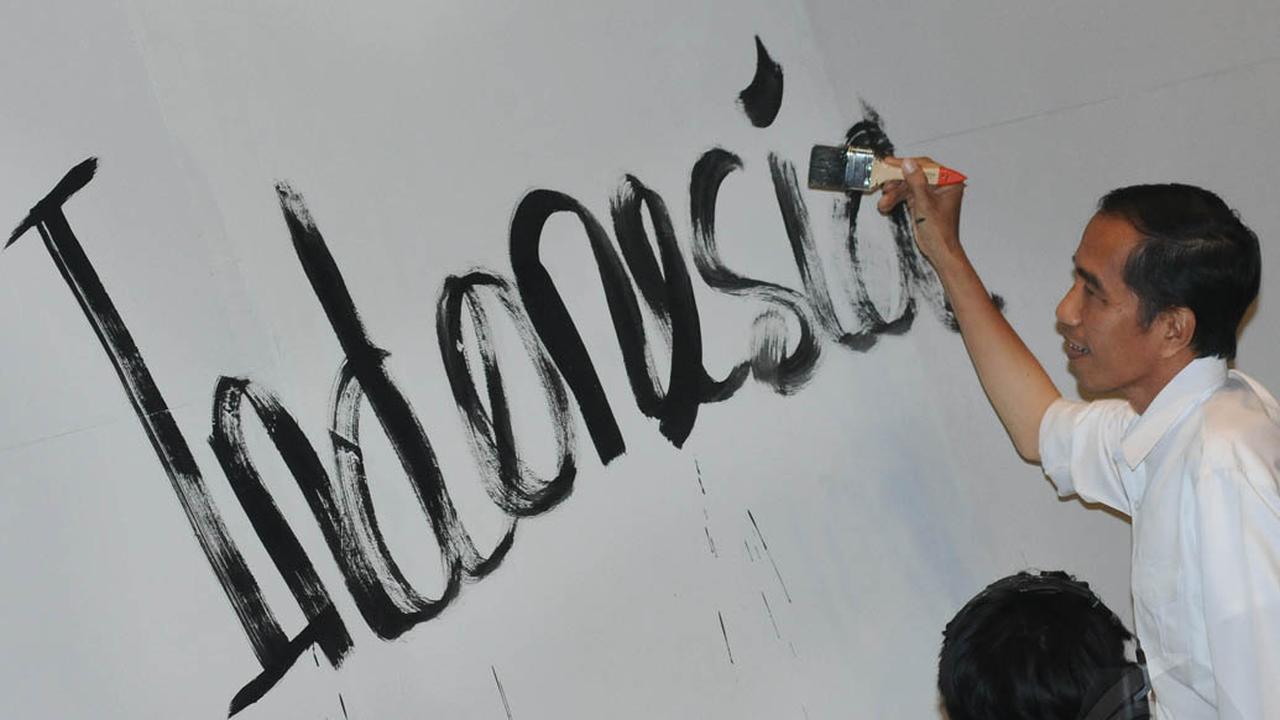 Gaya Selfie Jokowi Saat Hadiri Konser Salihara 