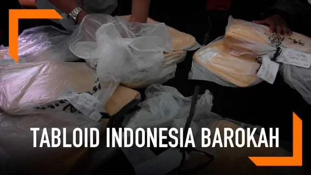 Bawaslu Padang meminta kantor Pos Indonesia wilayah Padang menunda distribusi tabloid Indonesia Barokah yang dinilai menyudutkan paslon tertentu.