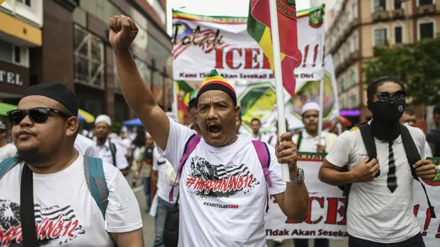 Ribuan Massa Demo Tolak Konvensi Anti-Diskriminasi di Malaysia
