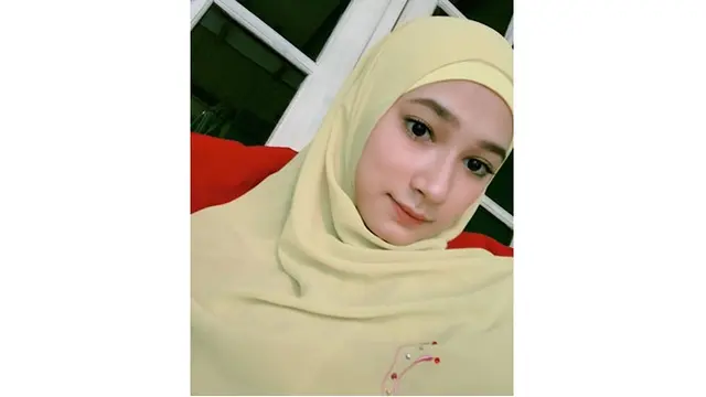 6 Potret Nadira Sungkar dengan Hijab, Pemeran Tamara di Sinetron Cinta Tapi Benci